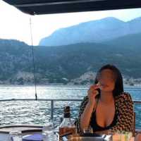 Erdemli Escort: Tutku Dolu Bir Gecenin Gizemli Kızı