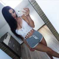 Mezitli Escort Bayan ile Harikalar Ülkesine Yolculuk