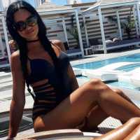 Yenişehir Escort Kızının İlgi Çekici Portresi